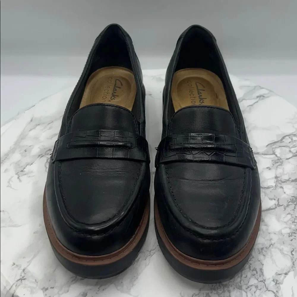 CLARKS Black Westlynn  Loafer-6W